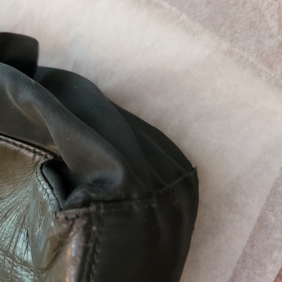 Vintage Prada Black Leather And Tessuto Nylon Handbag - Picture 5 of 16